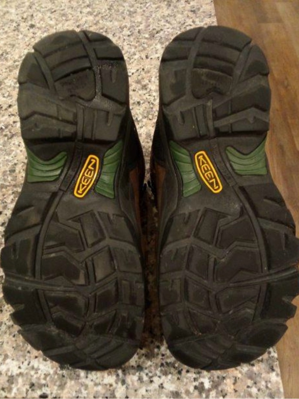 Keen Men's Brown Leather Waterproof Hiking Boots - Picture 7 of 8